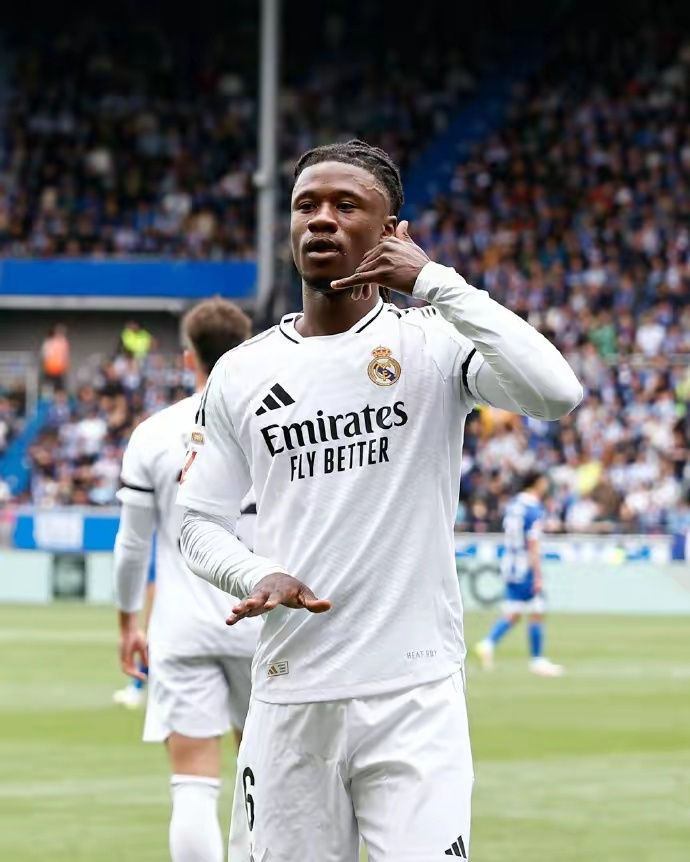 1:0！姆巴佩红牌险成罪人，卡马世界波，皇马终结2连败…