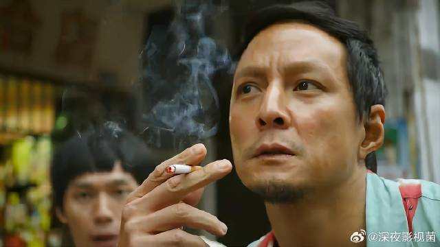 劫匪抢劫运钞车，没想到这次失算了，警察提前来到现场！