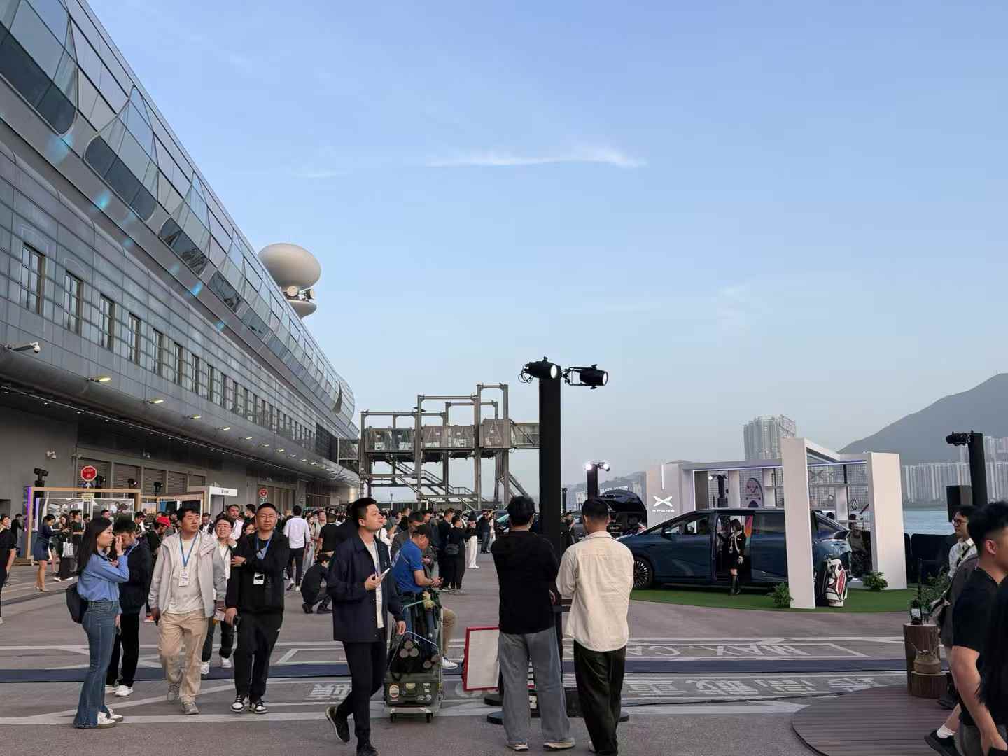 35.98万元起！25款X9背刺埃尔法，但小鹏还有更大的野心