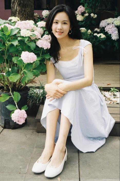 陈都灵与“无尽夏”。图源陈都灵社交媒体