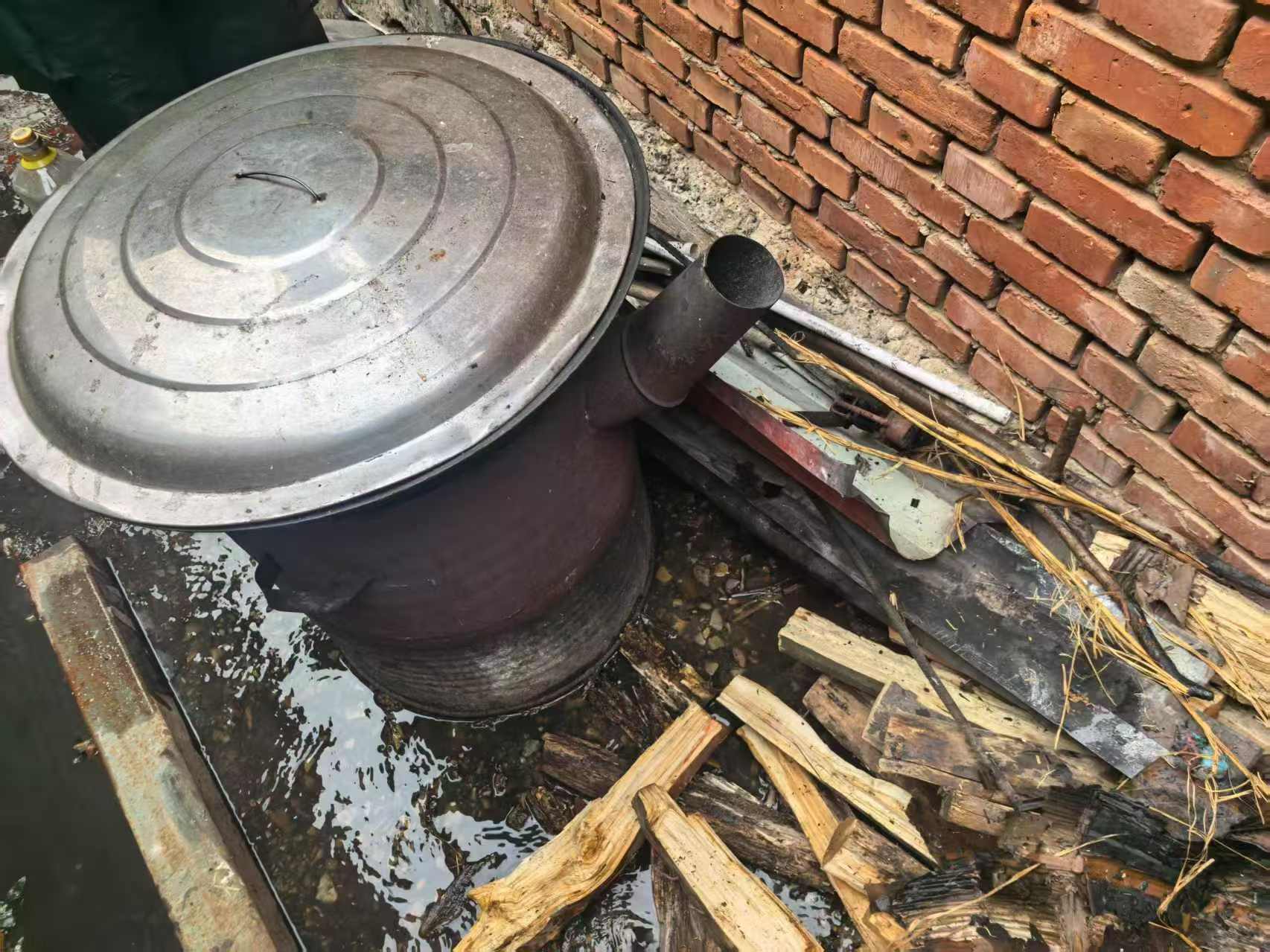 村民用「柴鍋」做飯導致火災。 圖源:平穀區消防救援支隊