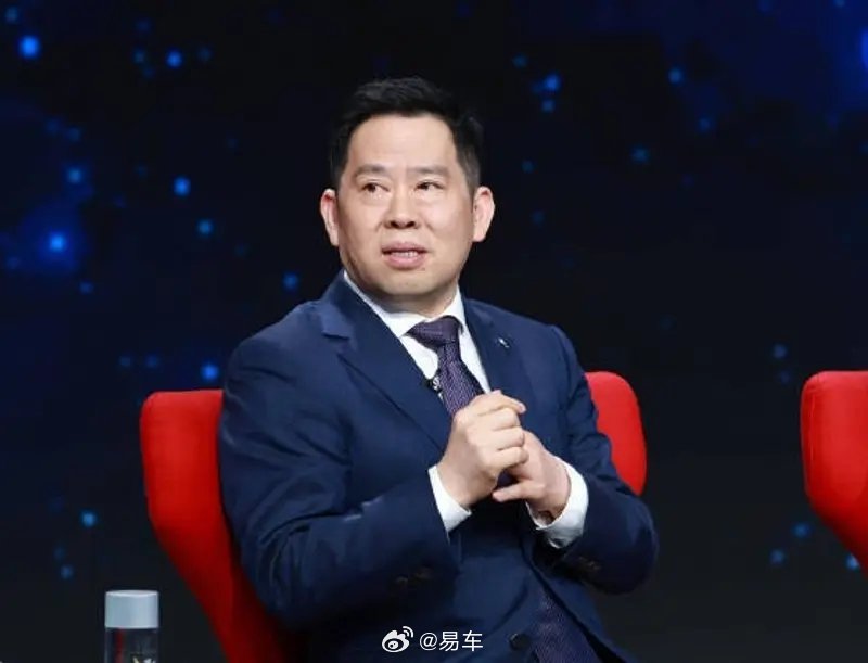 哪吒汽车创始人向经销商鞠躬道歉：一周内解决未发运车辆问题