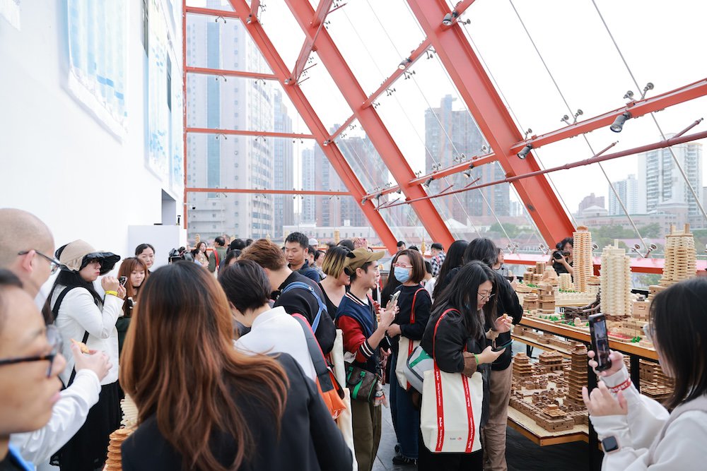 2023年,“迭代20——上海多伦现代美术馆建馆二十周年特展”开幕现场
