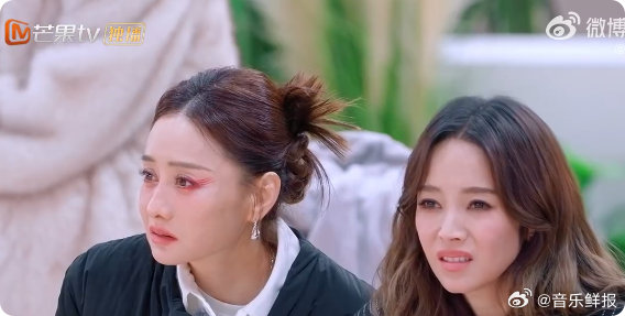 当姐姐们骑三轮运球时…