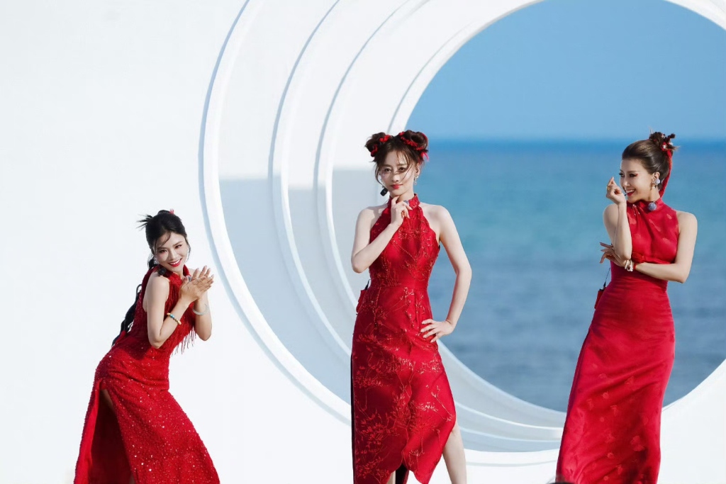 黄英、陈德容、王蓉合作一公舞台《免我蹉跎苦》