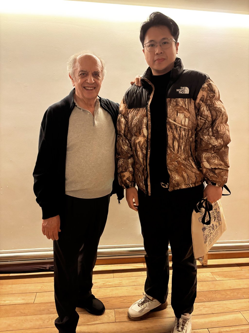 胡斯豪和列奥·努奇