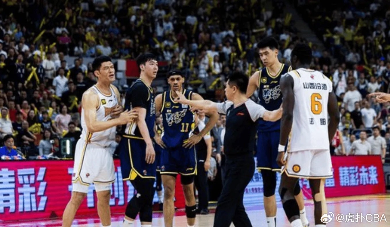 CBA官方：对张明池&葛昭宝替补席违规进场停赛1场&罚款2万元