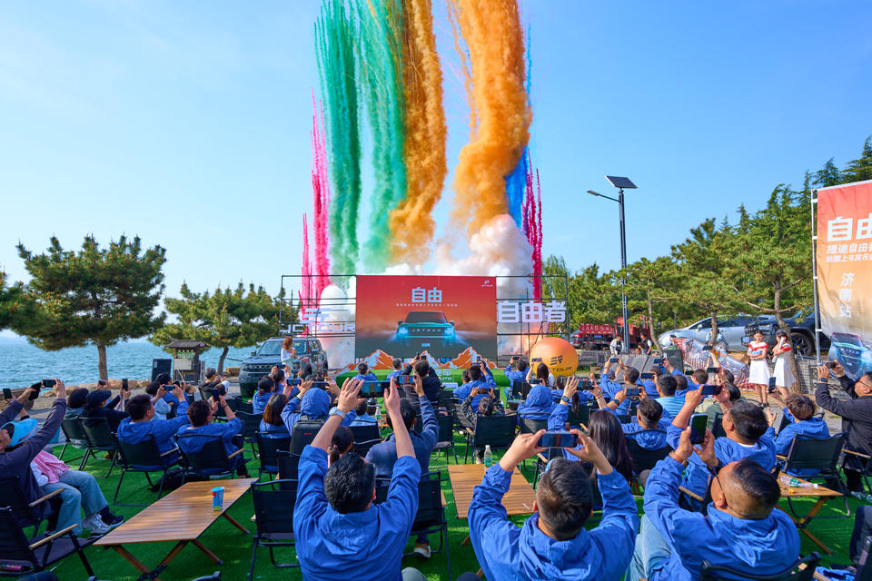 捷途方盒子家族再添爆款！捷途自由者12.49万起正式上市