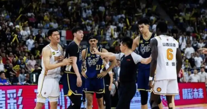 追加罚单，山西悍将禁赛+罚款，杨鸣调侃杜锋，高诗岩嫌陶汉林笨