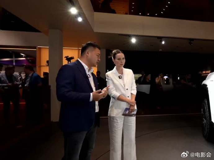 跟着张朝阳逛车展简直像上了节汽车课！