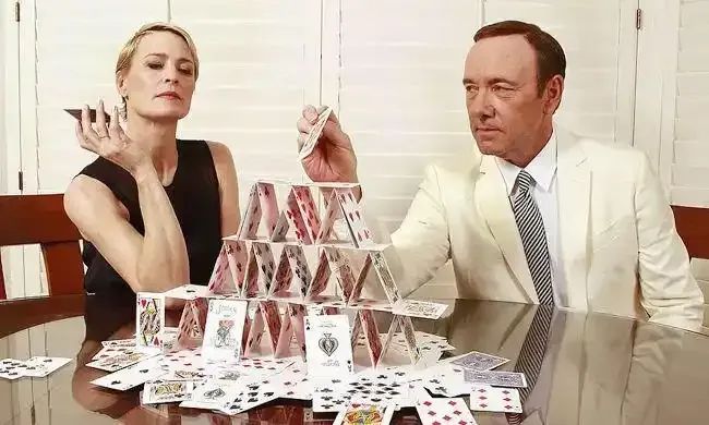 宫斗，权谋，各种腹黑，纸牌屋和甄嬛传 | 二湘空间