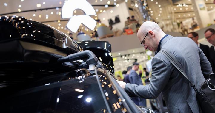 【打卡团快讯】千万粉丝博主：蔚来ET9拿下欧美市场不在话下