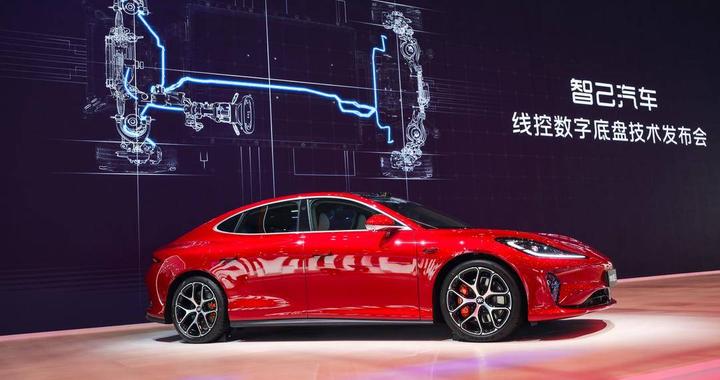 智己汽车发布线控数字底盘技术  开启“具身智能”新时代