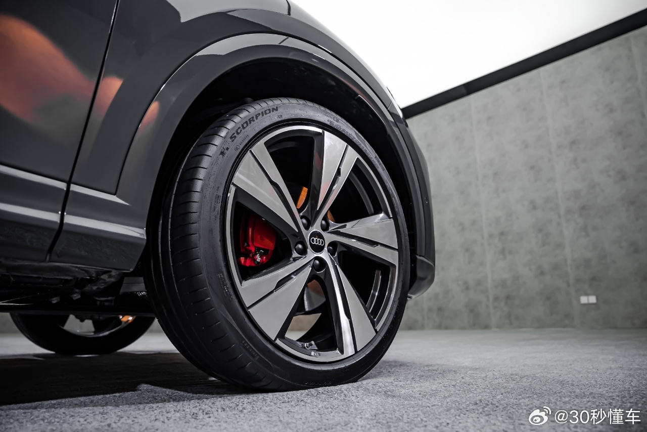 全新奥迪Q5L搭载华为乾崑技术及EA888 Evo5发动机