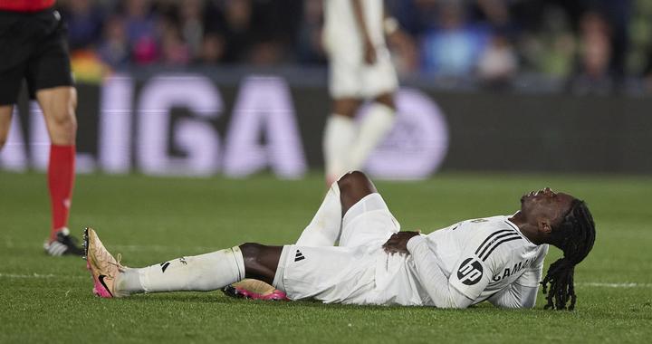 体坛联播｜卡马文加预计伤缺三个月，阿尔卡拉斯因伤退赛