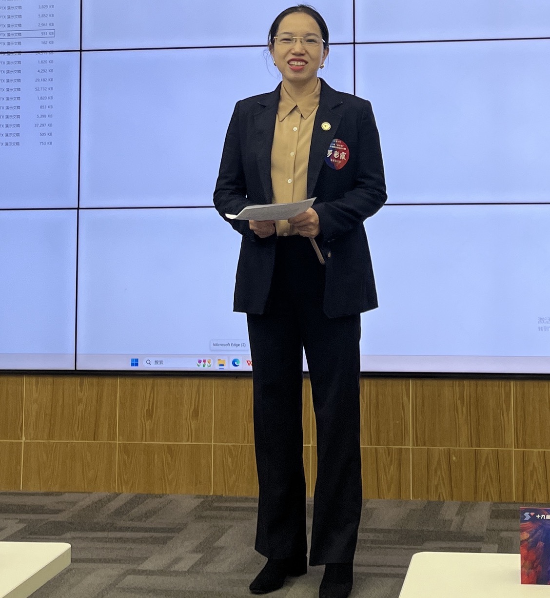 羅彩霞在福建廈門參加律所活動。受訪者供圖