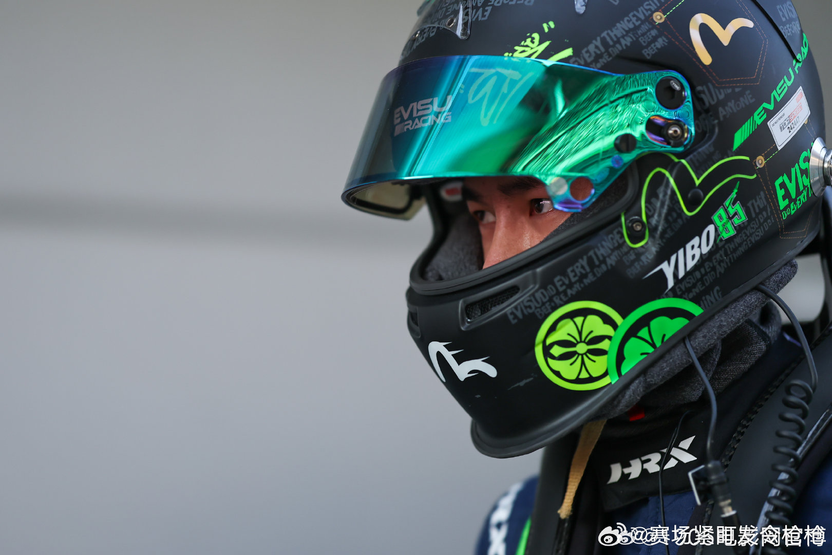 王一博驾驶奥迪R8 LMS GT3 Evo II赛车获中国超级跑车锦标赛GT3AM组冠军