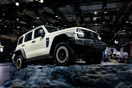 双涡轮增压大V8，环保去tm