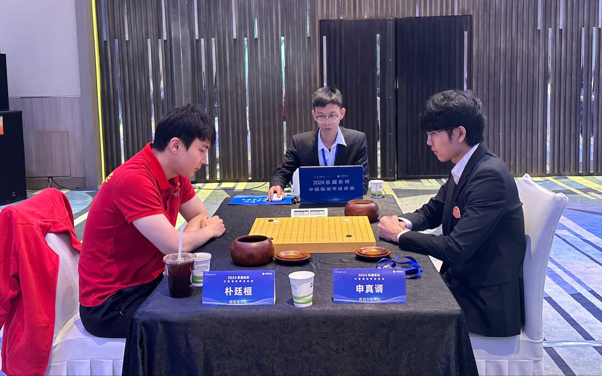 上季圍甲聯賽,申真諝、樸廷桓兩大南韓外援在決賽中碰面。 資料圖/新京報記者 孫海光 攝