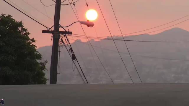 落日余晖，奔驰AMG在夕阳里美到失语