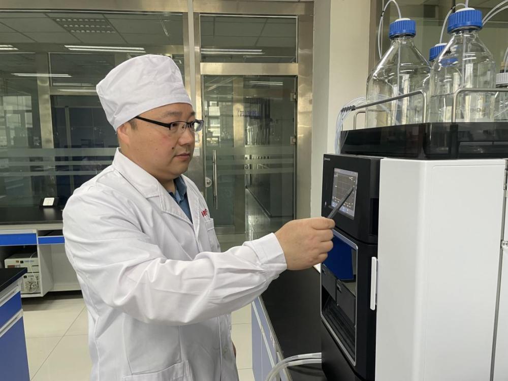 保定天浩制药有限公司质量副总经理卢颖工作照步长制药供图