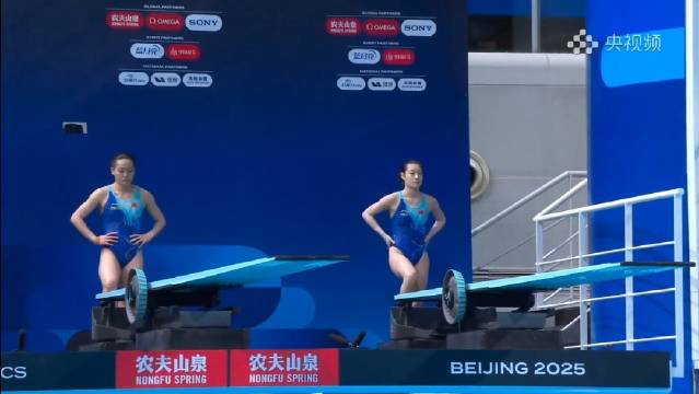 跳水世界杯陈艺文昌雅妮双人三米板第三轮获71.10分