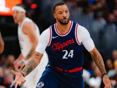 80+20+14！三巨头齐爆发，联盟第一人也难救主，他终于醒悟了