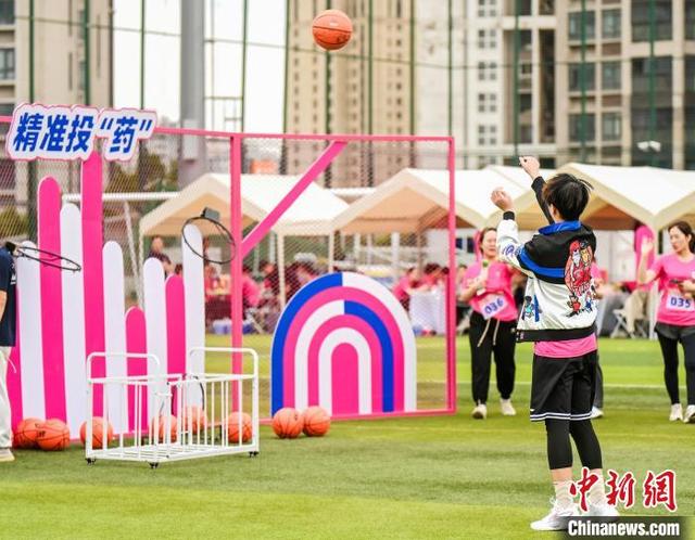 5月9日,“纽乐芙杯”2025年上海市护士运动会举行。(主办方供图)