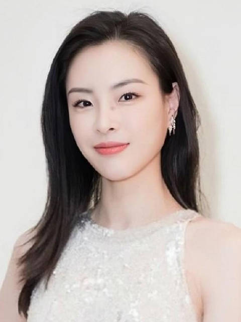 吴敏霞重披战袍为女儿示范跳水！曾带女儿做跳水测试，远低于标准