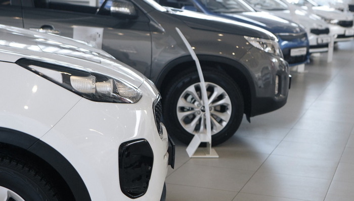 4月新能源汽车零售同比大增33.9%，渗透率51.5%！智能车ETF泰康(159720)早盘涨超1.5%