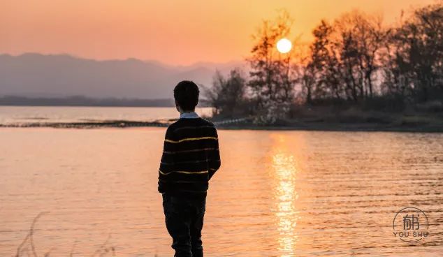 活着的意义是什么？看完余华的牛，马尔克斯的鸡，王小波的猪，我彻底悟了