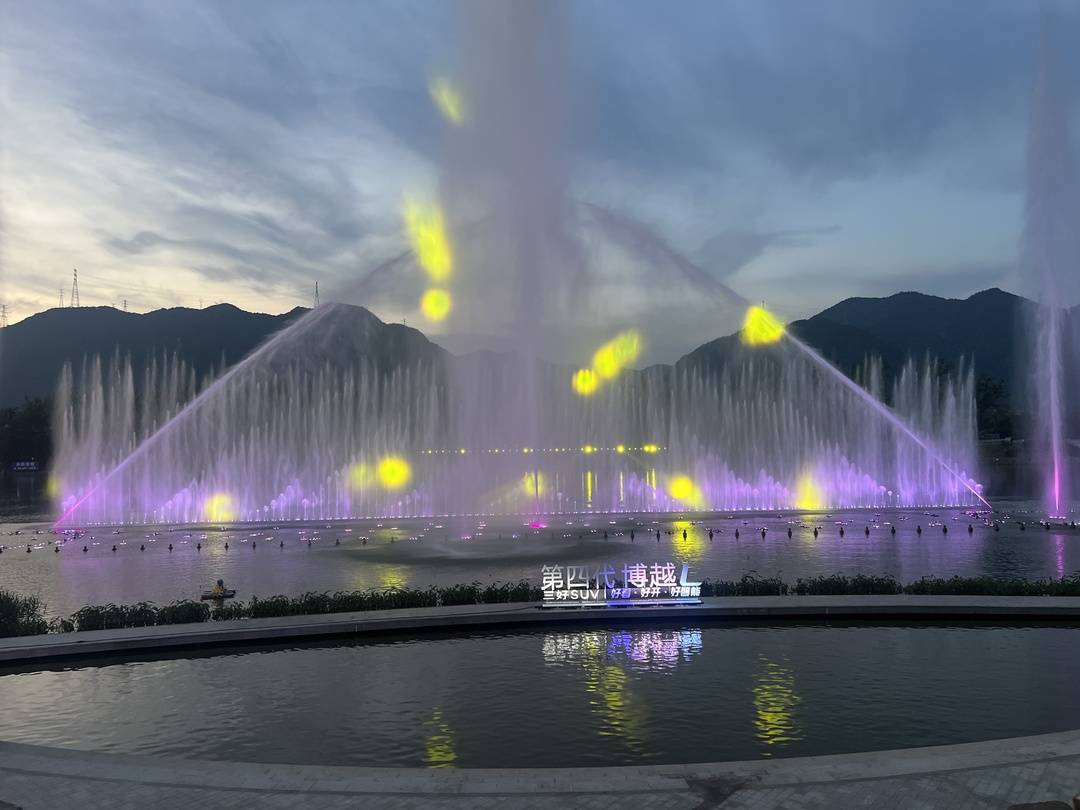 文化自信不仅仅是“富春山居”，中国汽车正从制造到“智造”、“创造”迭代｜汽车观察