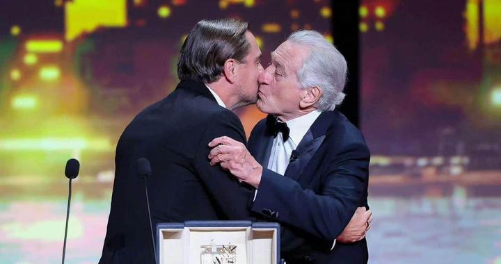 罗伯特·德尼罗获戛纳终身成就奖，“小李子”为他颁奖