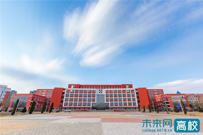 黑龙江外国语学院教师在2025年外研社“教学之星”大赛(多语种组)全国复赛中斩获一等奖
