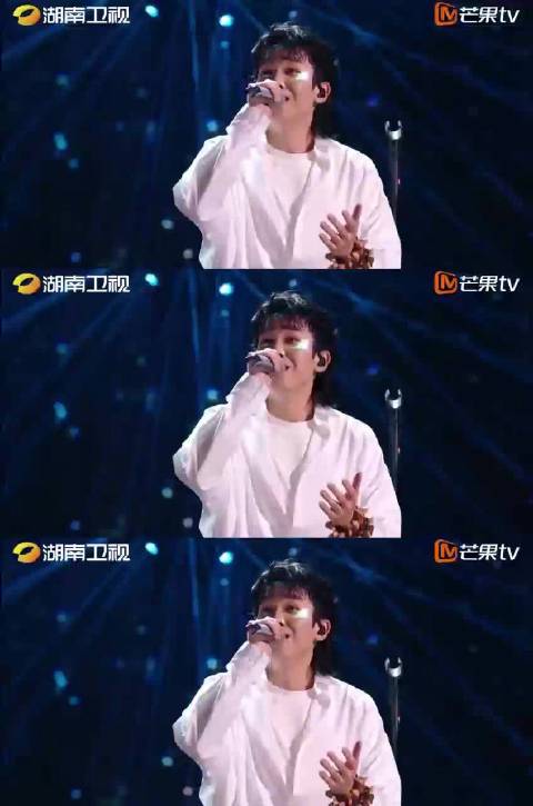 在直播舞台，唱的《河流》爆发力十足，是谁被这份情感打动了？