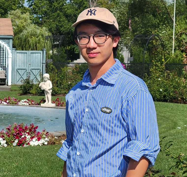 图 | 刘子鸣(来源:https://kindxiaoming.github.io/)