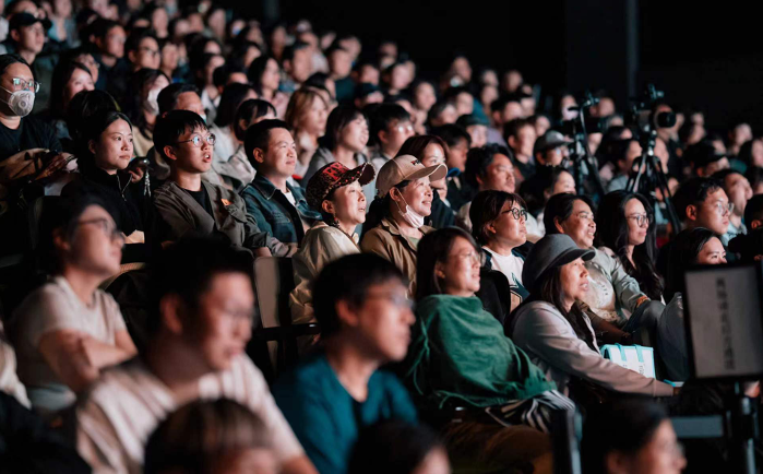 “让子弹再飞一会”：15年后，姜文再度公开回应