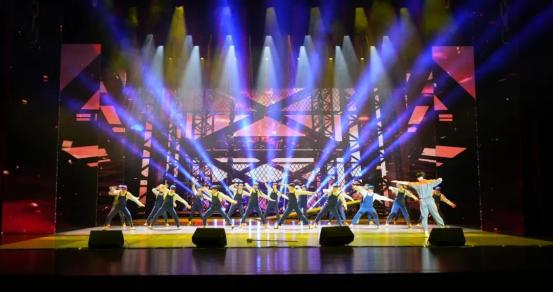 工运百年绽芳华 劳动赞歌响榕城