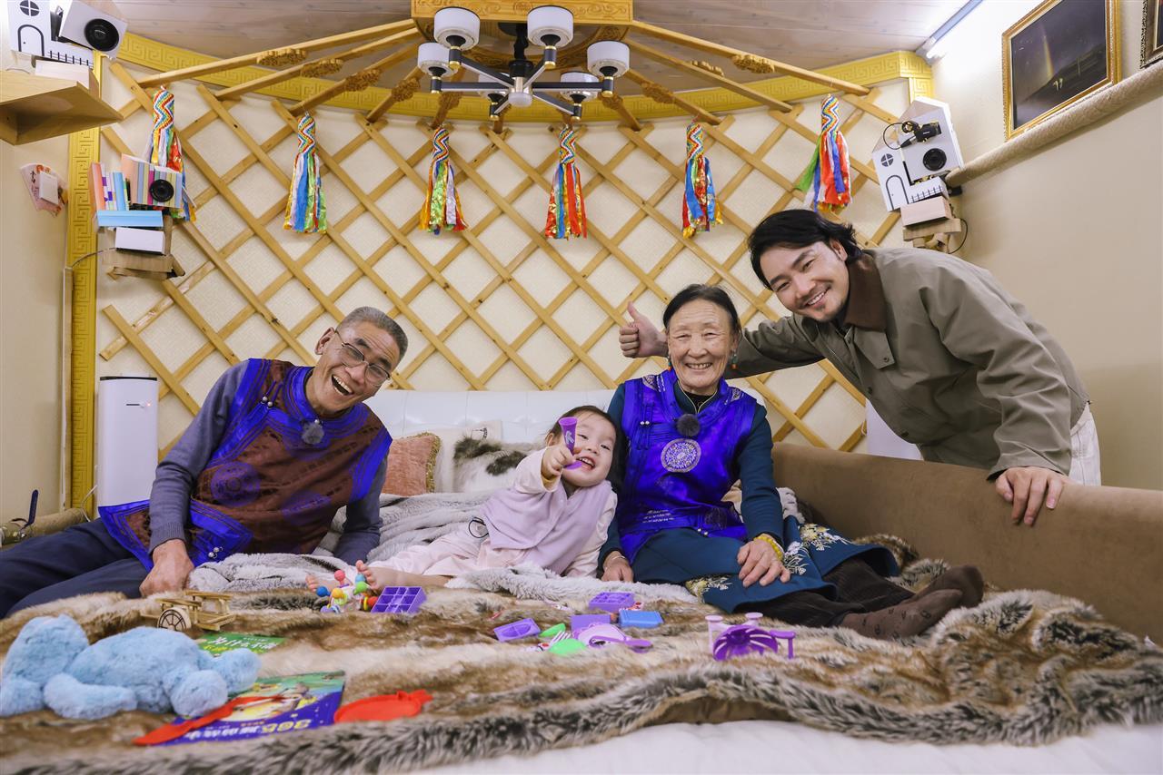 爸爸也能带娃!奚梦瑶、弹壳加盟《爸爸当家·慢享季》