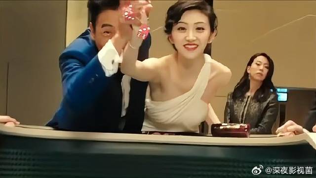 景甜简直太美丽了，这大长腿小蛮腰，让人过目不忘！