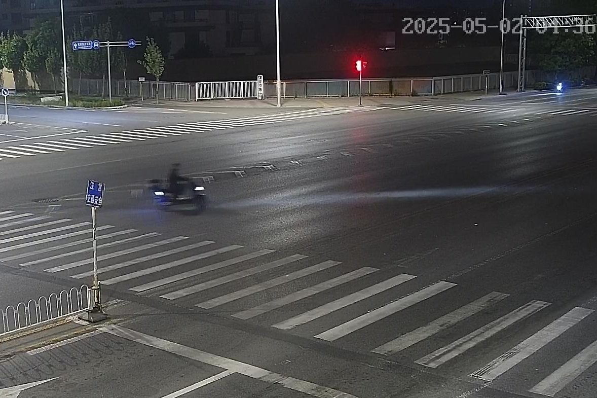 頻繁出現在案發現場的嫌疑人。 圖源:通州警方