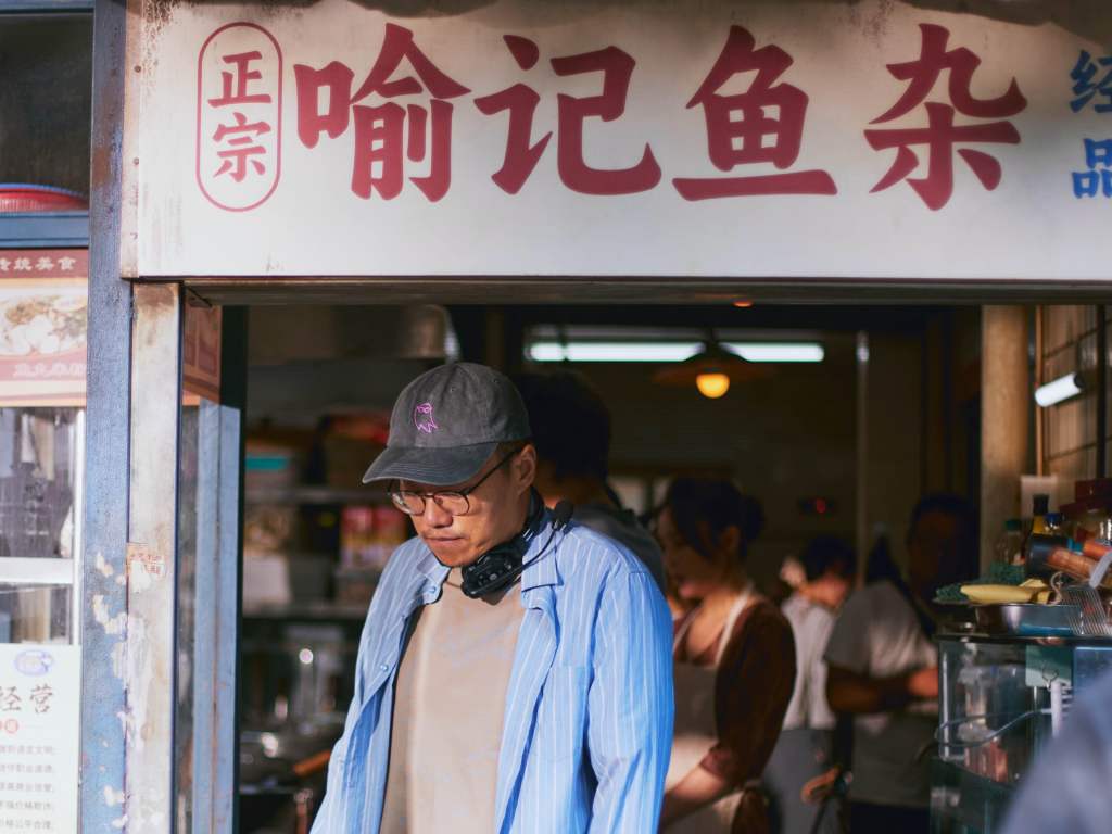 电影《独一无二》拍摄期间，王沐导演片场照