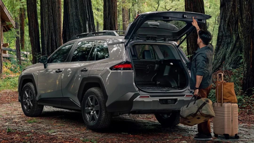 全球SUV销冠正式换代,标配混动,可城可野可运动!