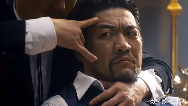 大哥邀请杀手加入，杀手的举动出乎意料，下秒意外发生