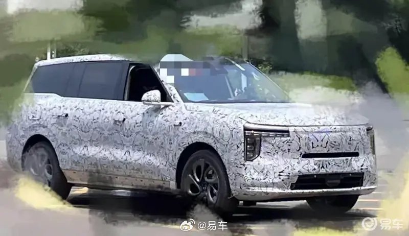 疑似智己全新6座SUV谍照曝光 或命名为LS9