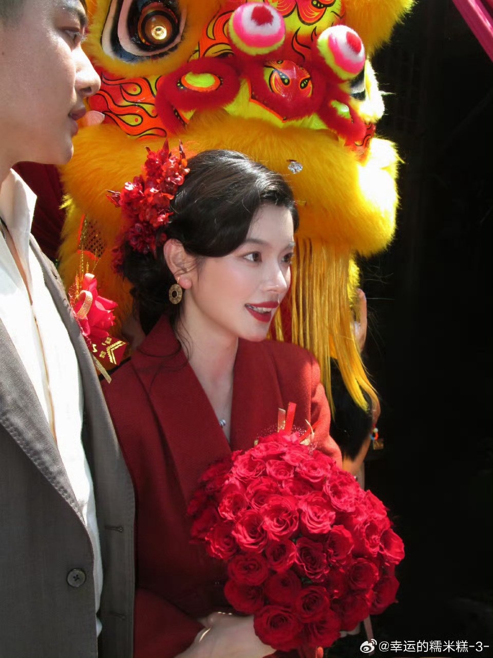 网红黑犬酱宣布结婚，曾模仿黑暗荣耀妍珍走红