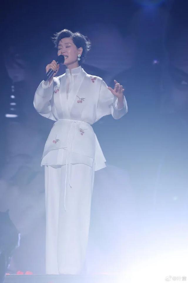 叶童深夜发文宣布：不再参与