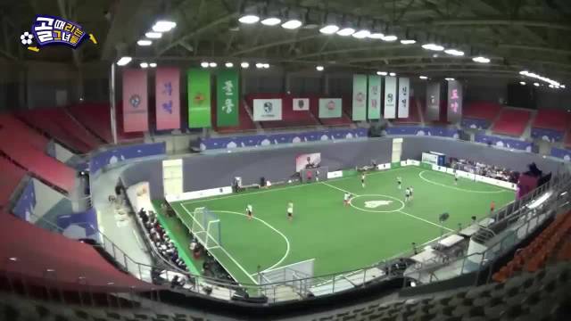 足球综艺《射门的她们》第191期，抒情歌手