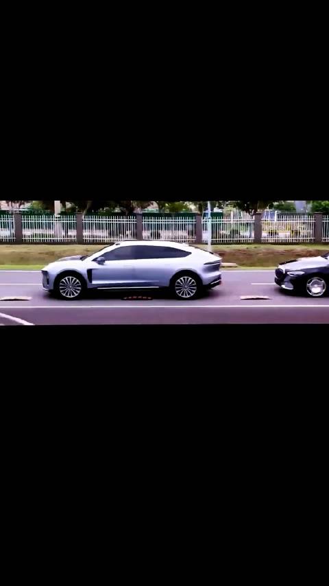 蔚来ET9底盘稳定性超越迈巴赫引热议