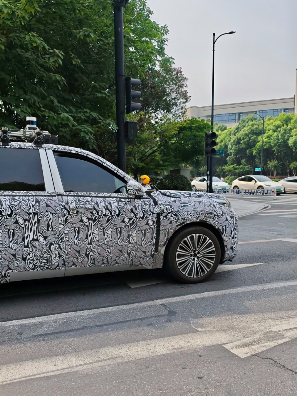 吉利银河M9杭州路测曝光，大6座SUV或定价25万内